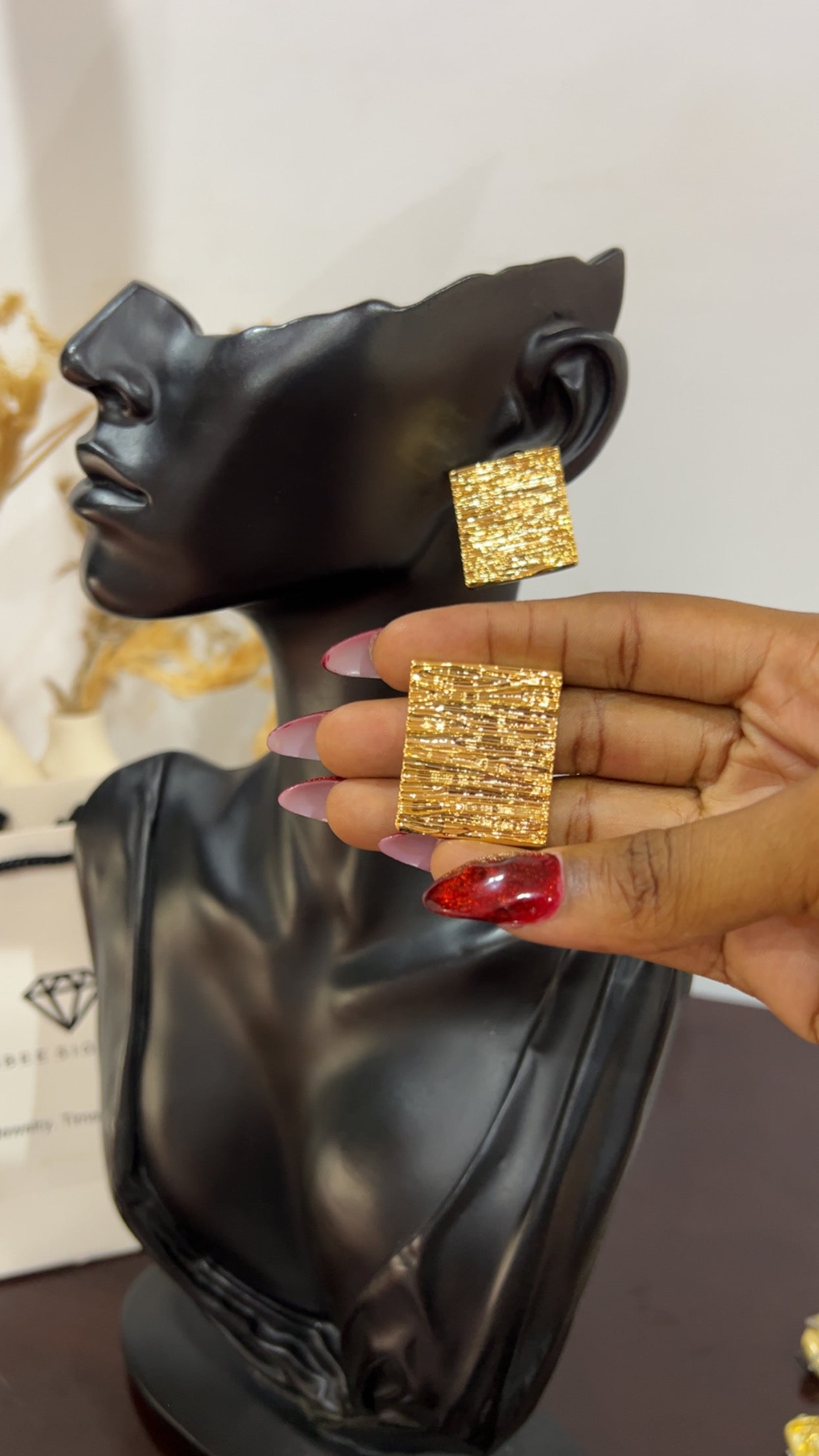 Becky Statement Earrings(Rbs578)