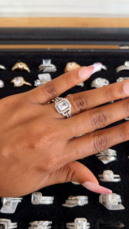 Women’s Engagement Ring (RR031)