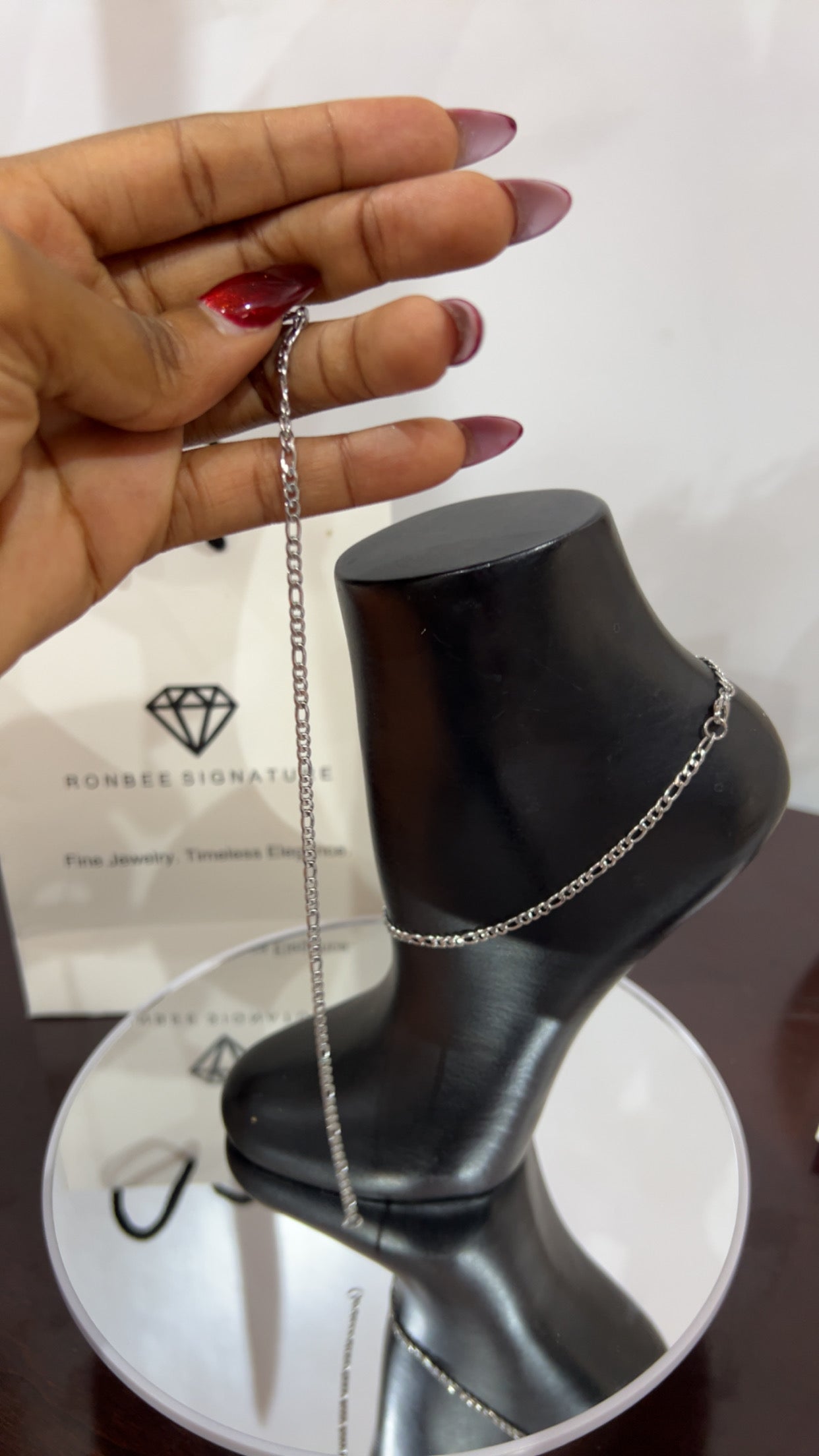 Anklet (Rb009)