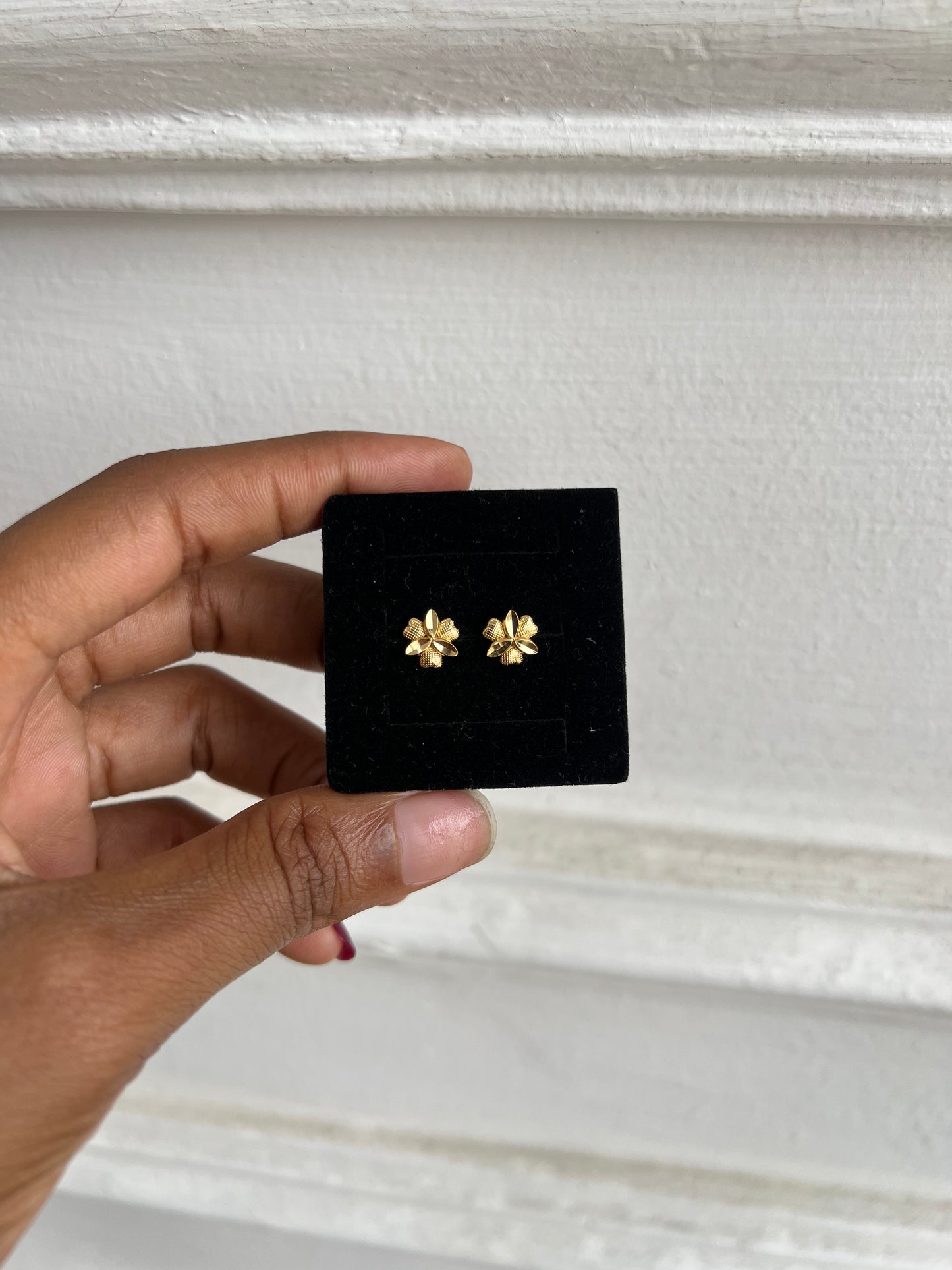 Stud earrings (Rbs880)