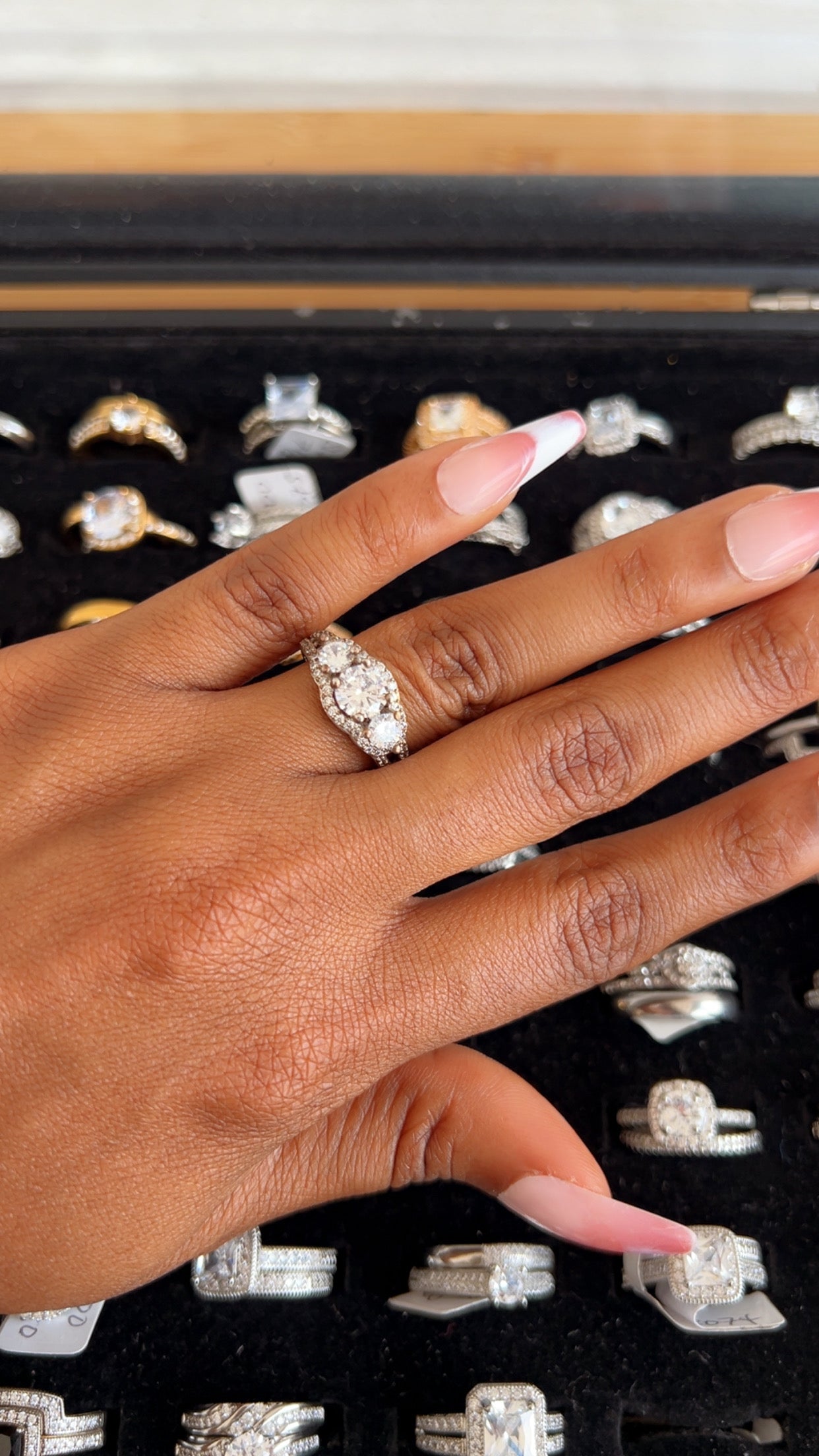 Women’s Engagement Ring (RR028)