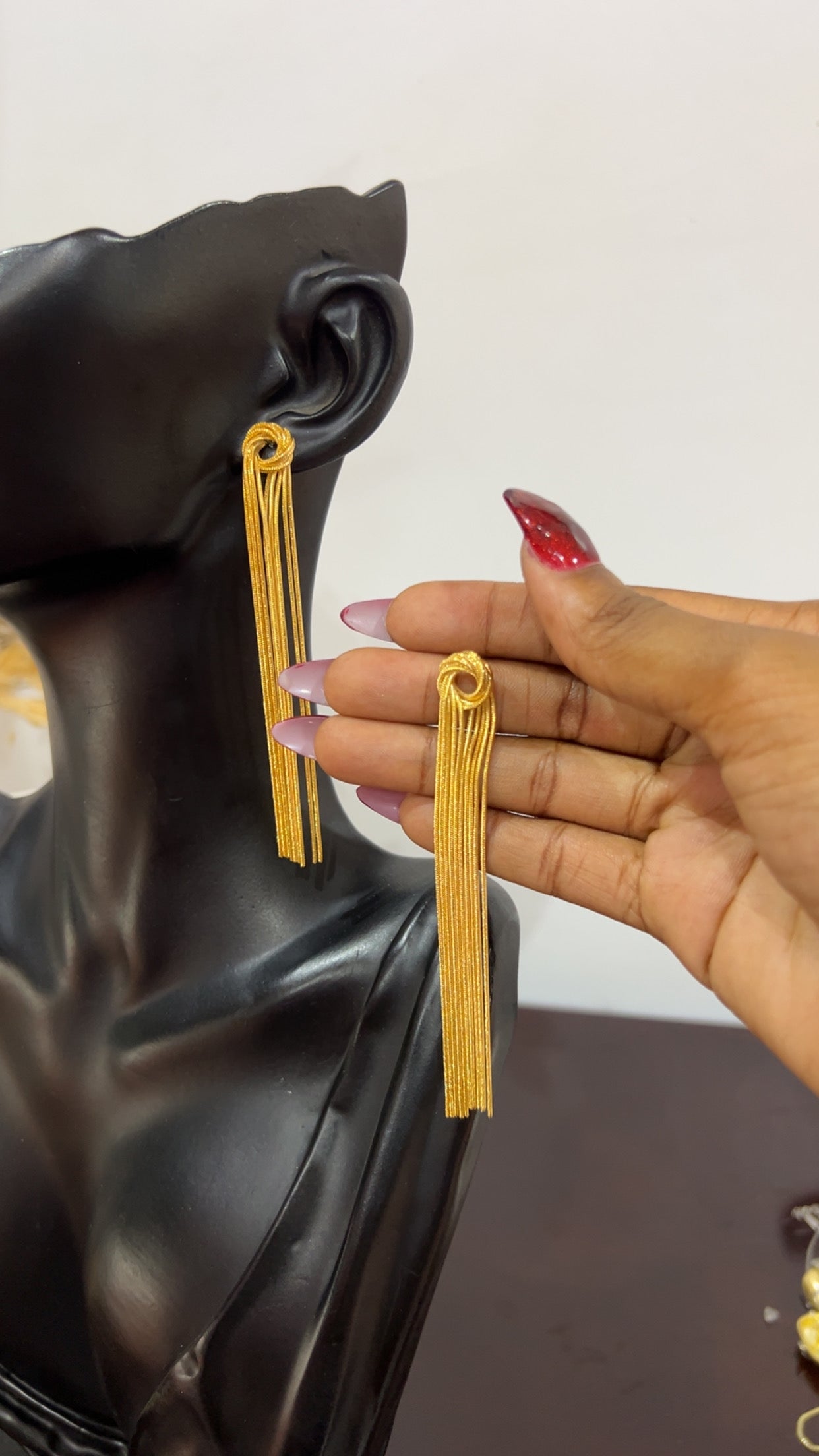 Clara (small) Statement Earrings (Rbs592)