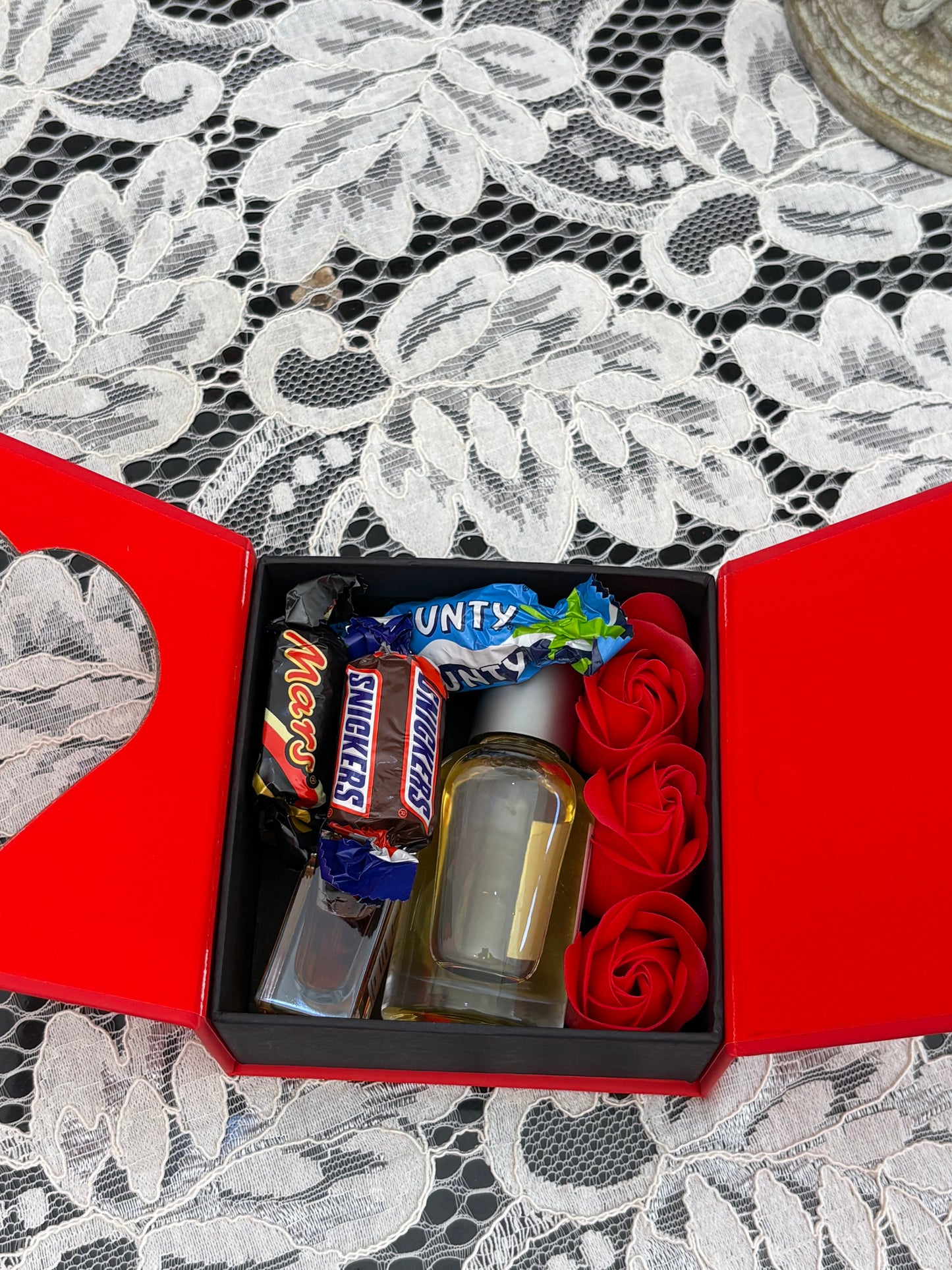 ELAN PERFUME GIFT BOX
