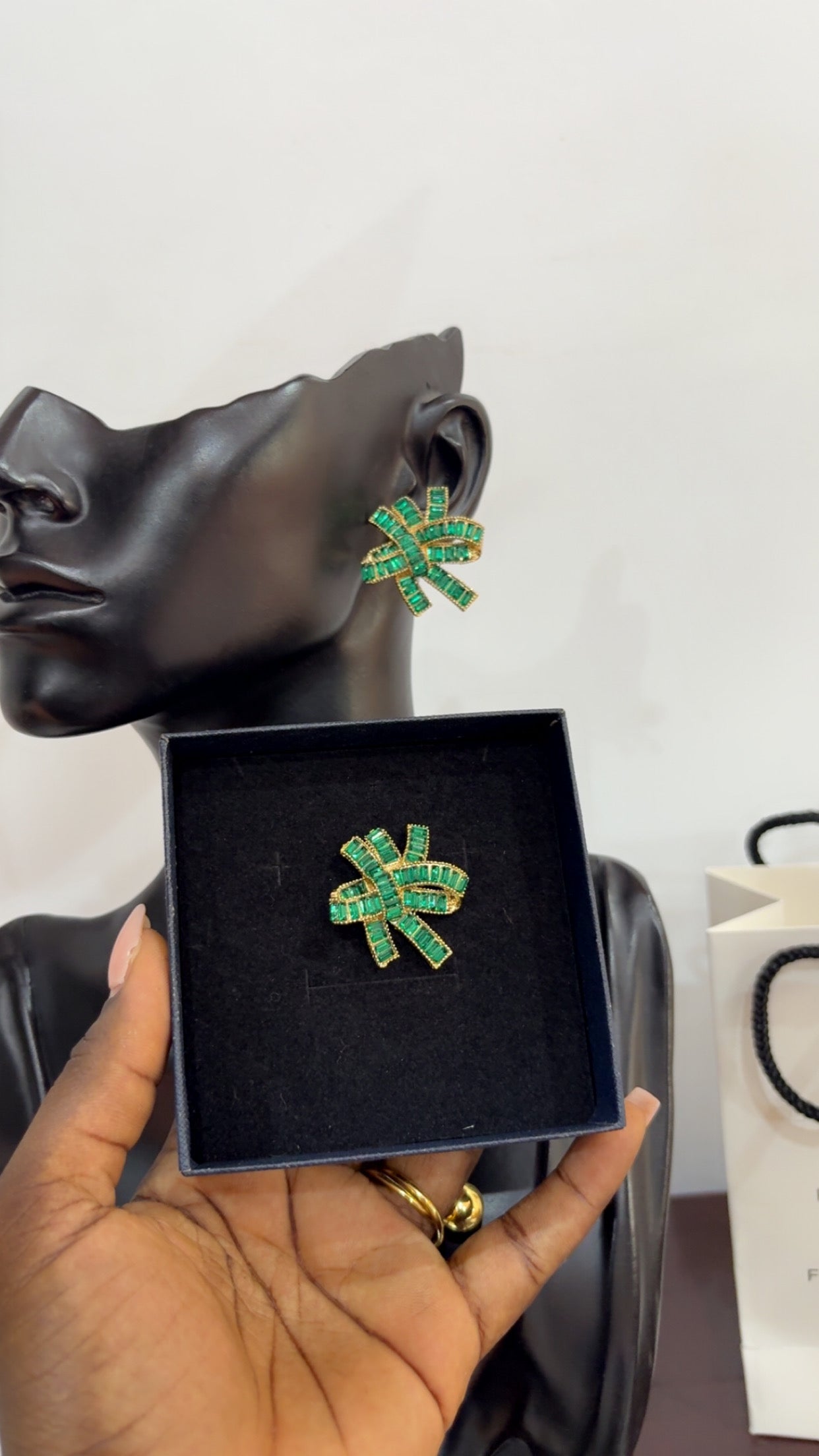 Earrings (RBE191)