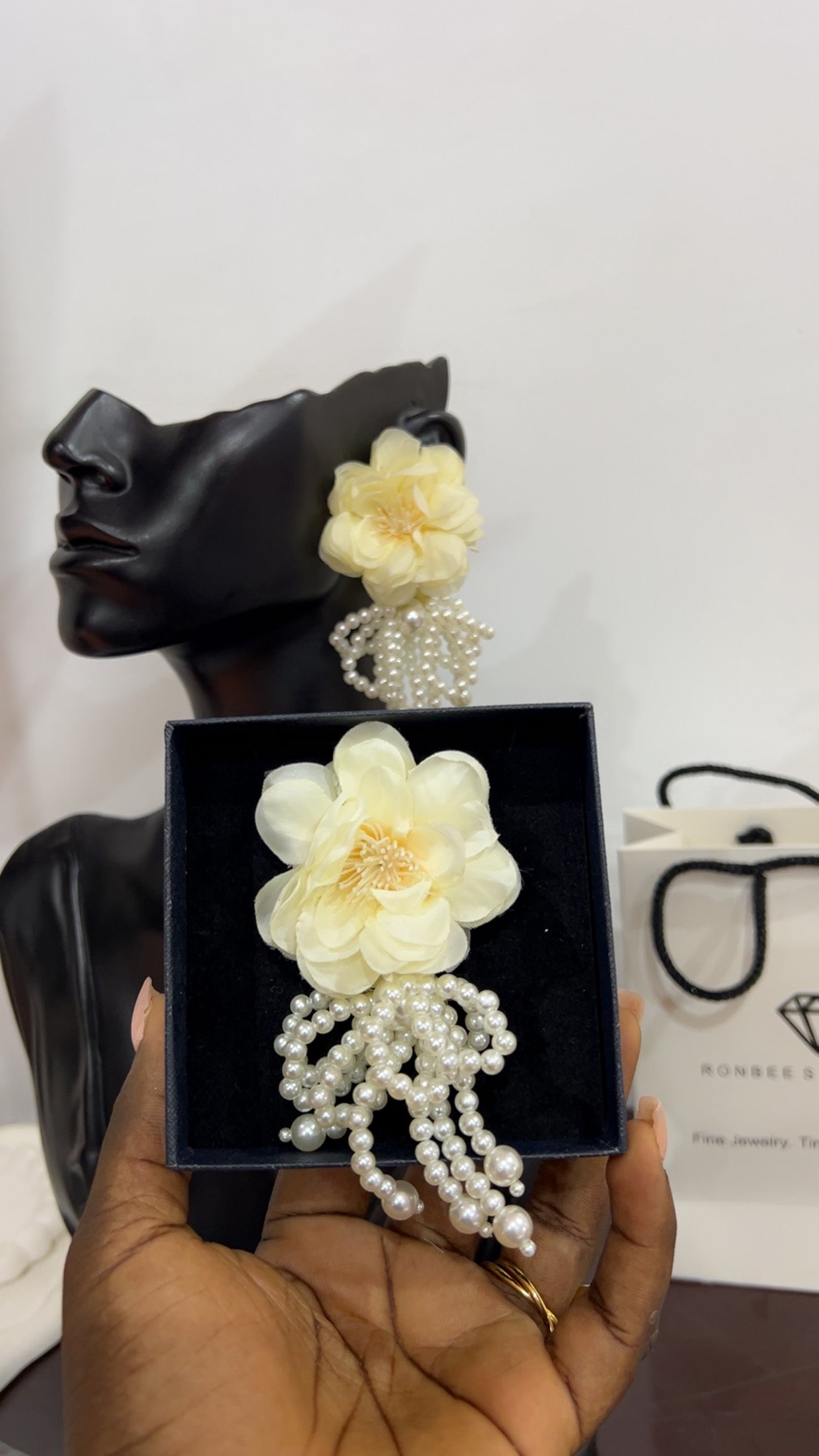 Earrings(Rbe095)