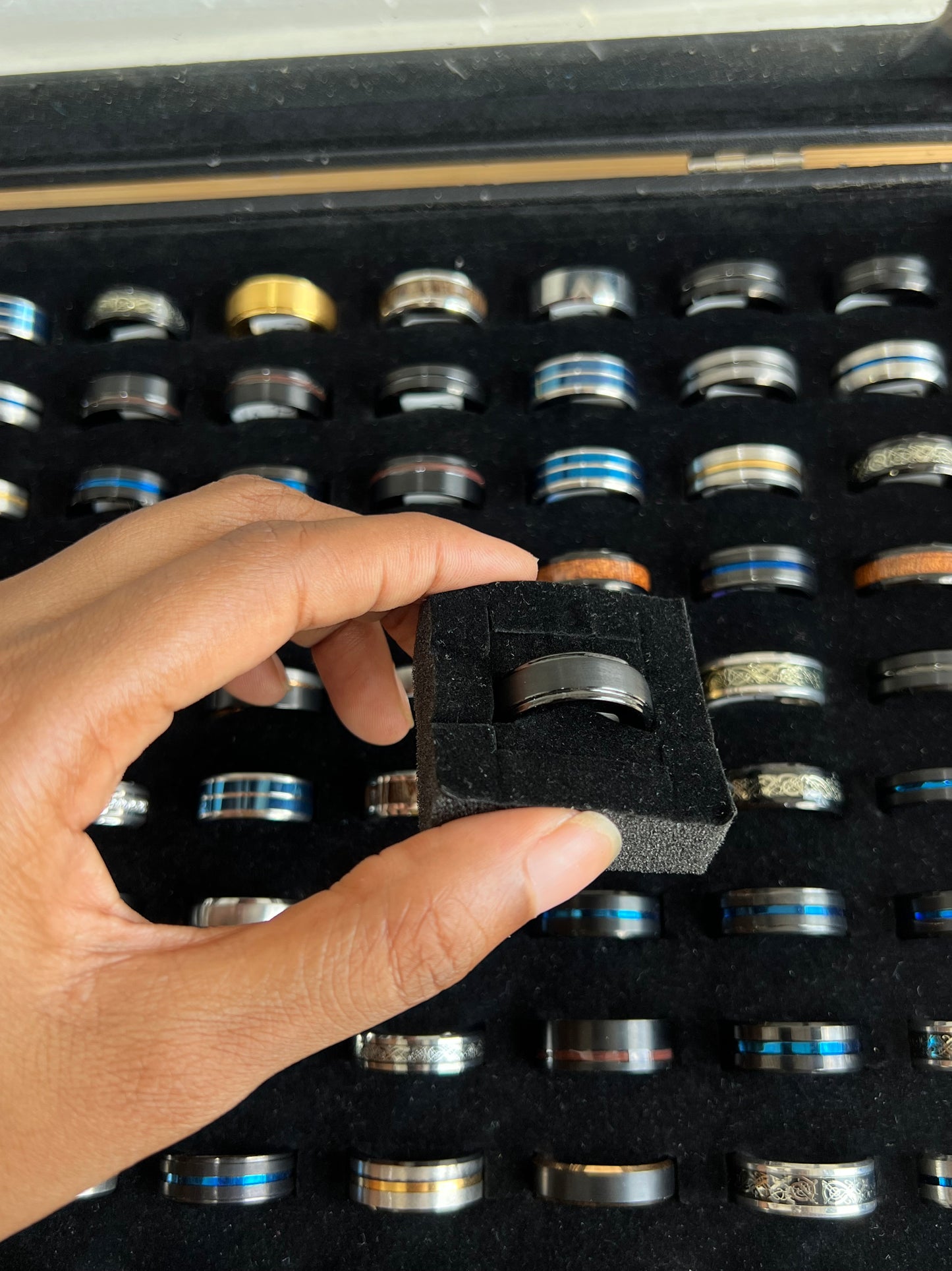 Male wedding ring (RR183).