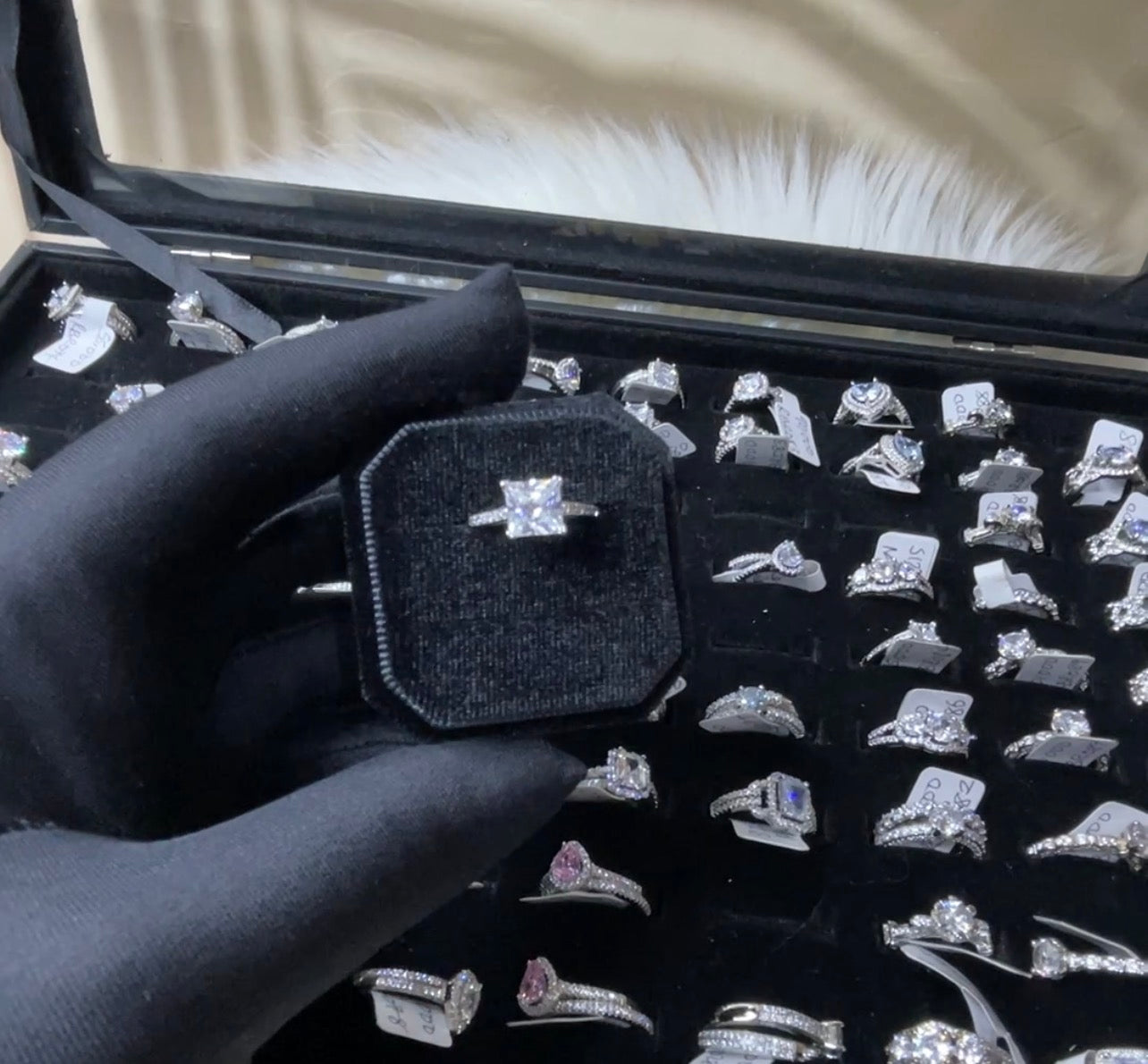 Women’s Engagement Ring (RR012)