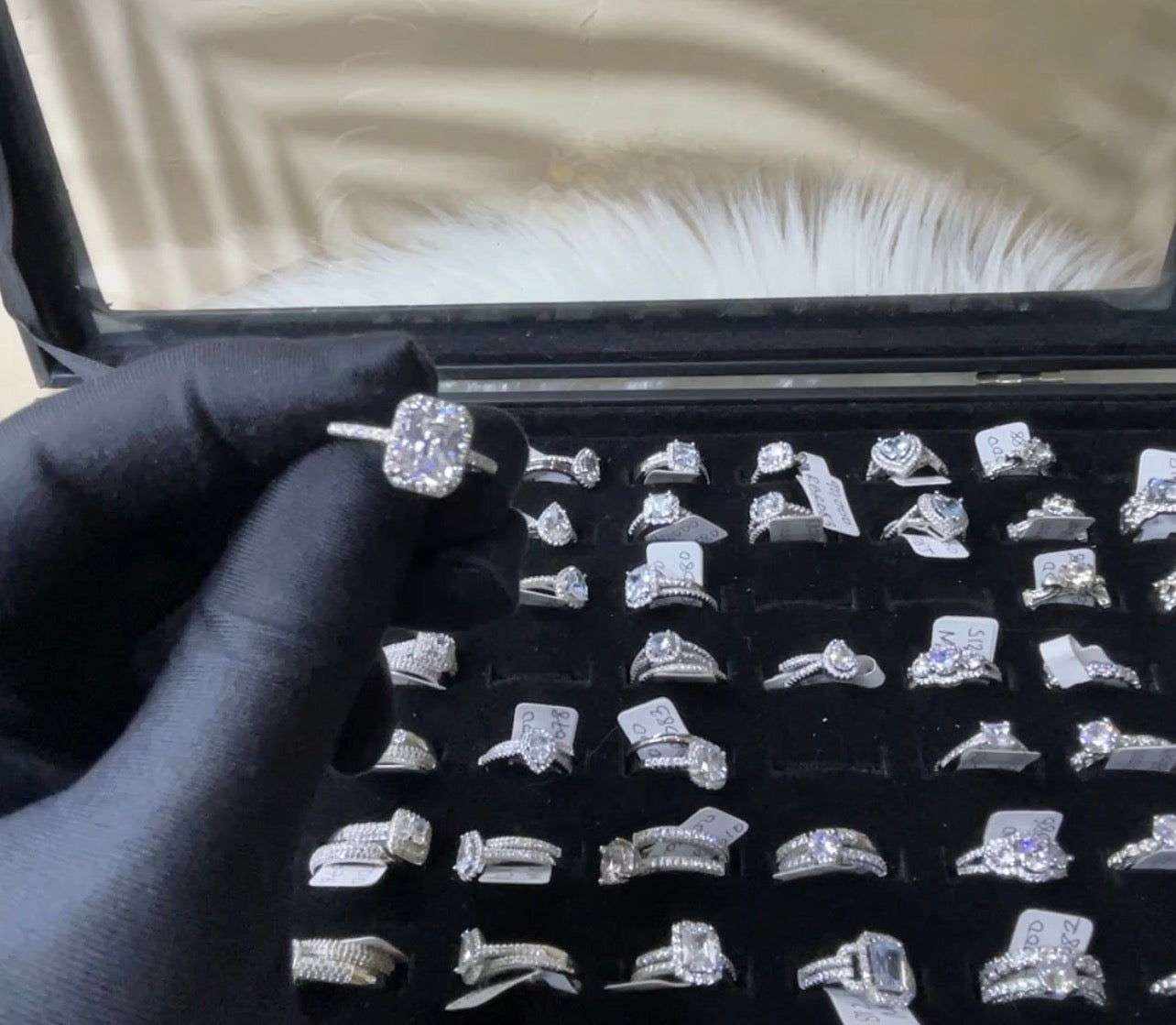 Women’s Engagement Ring (RR011)